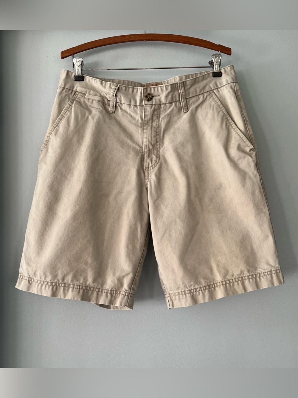 Boston Traders Shorts Men’s 34 Beige Chino Casual Comfort Outdoors 100% Cotton